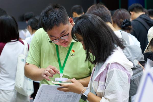 7D2_7024(1)(1).jpg