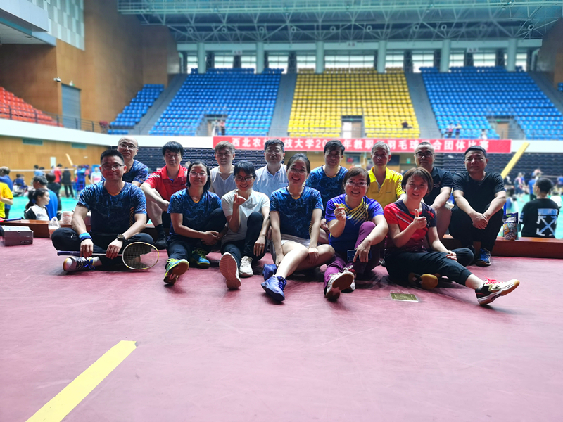 7242d5fef63d428db45d01d7ddfcd990.jpg 合影1_副本.jpg